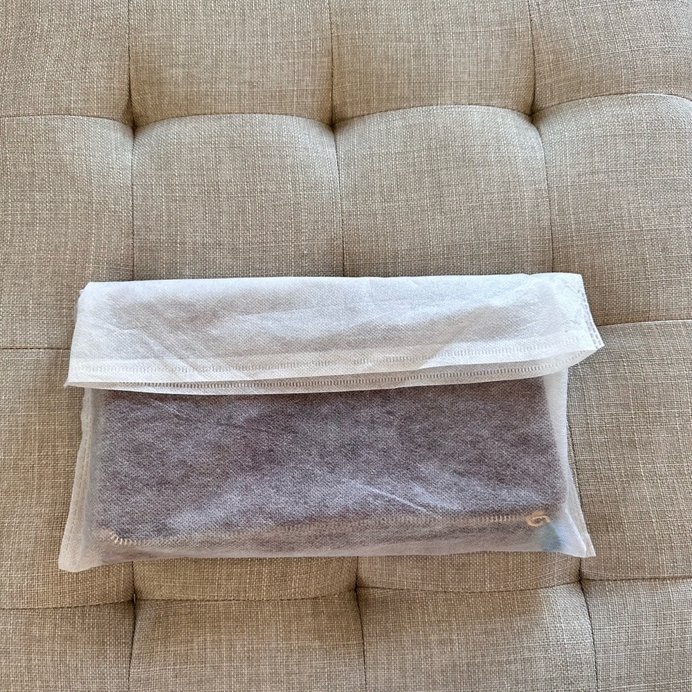 Summer & Rose Burgundy Clutch - Picture 6 of 6